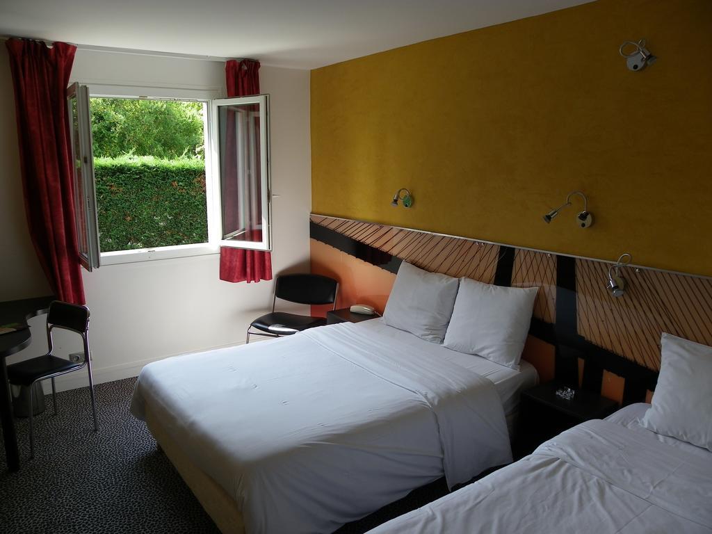 Hotel Logitel Saint-Doulchard Pokój zdjęcie