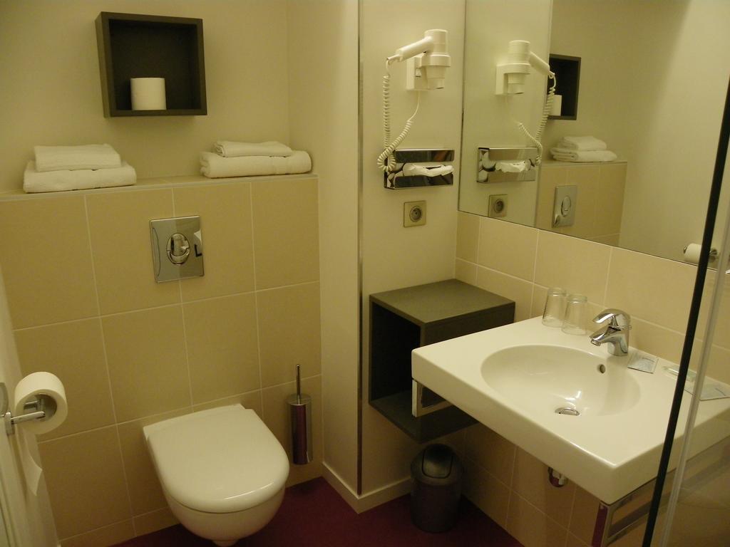 Hotel Logitel Saint-Doulchard Pokój zdjęcie