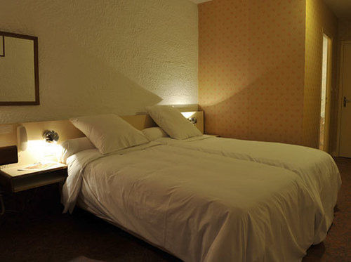 Hotel Logitel Saint-Doulchard Zewnętrze zdjęcie